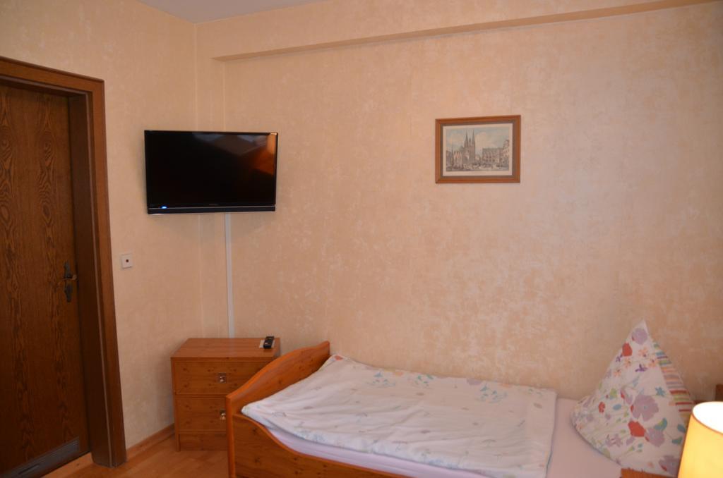 Hotel Waldersee ฮันโนเวอร์ ภายนอก รูปภาพ