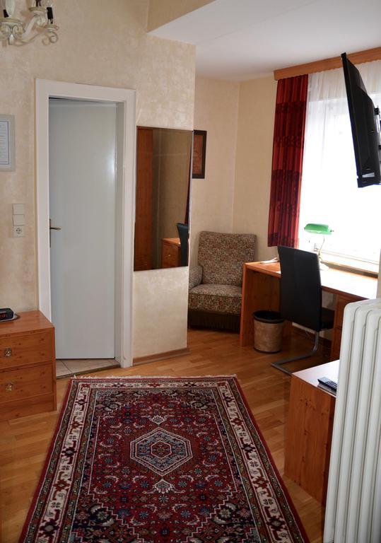 Hotel Waldersee ฮันโนเวอร์ ภายนอก รูปภาพ
