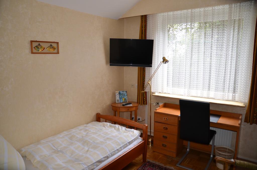 Hotel Waldersee ฮันโนเวอร์ ภายนอก รูปภาพ