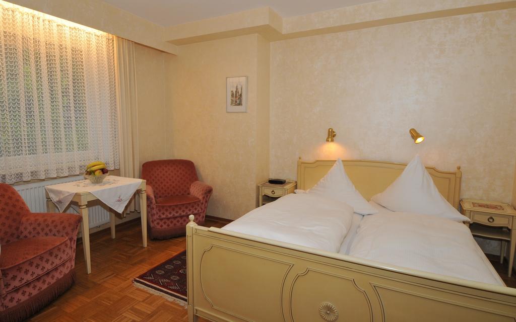 Hotel Waldersee ฮันโนเวอร์ ภายนอก รูปภาพ